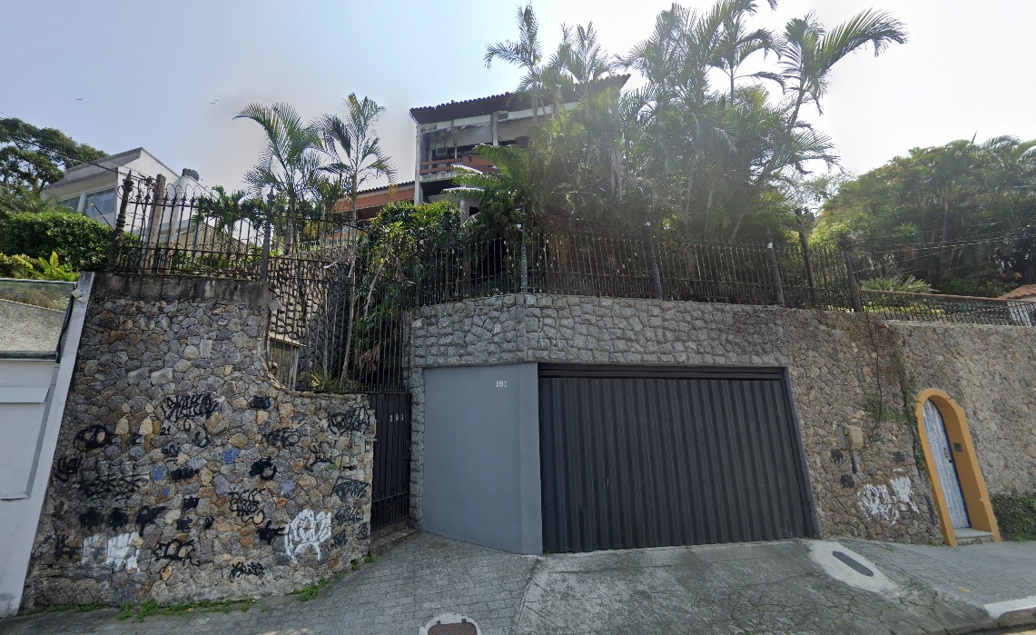 Estrada Leopoldo Froes N.º 191 – São Francisco – Niterói/RJ