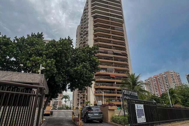 Av. Marechal Henrique Lott N.º 180, Bloco 2, Apartamento 604 – Barra Da Tijuca – Rio De Janeiro/RJ