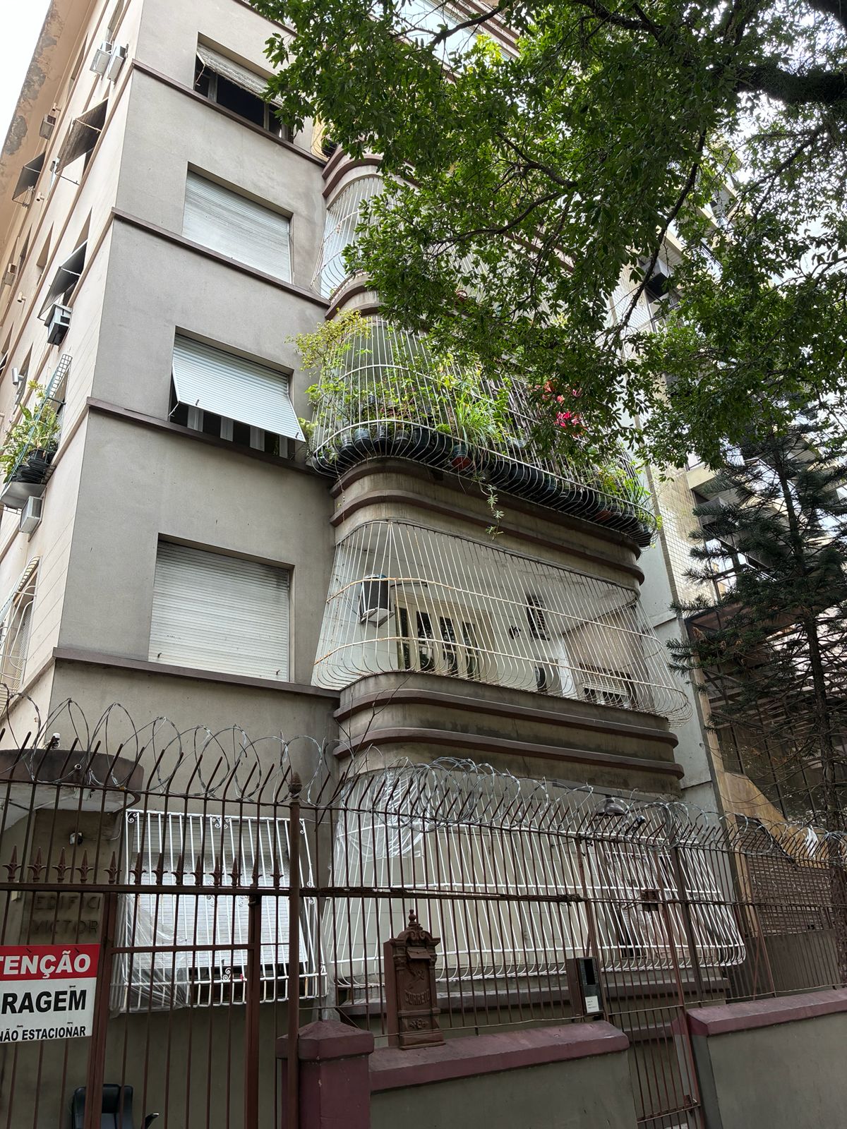 Rua Bolivar N.º 115, Apartamento 04 – Copacabana – Rio De Janeiro/RJ