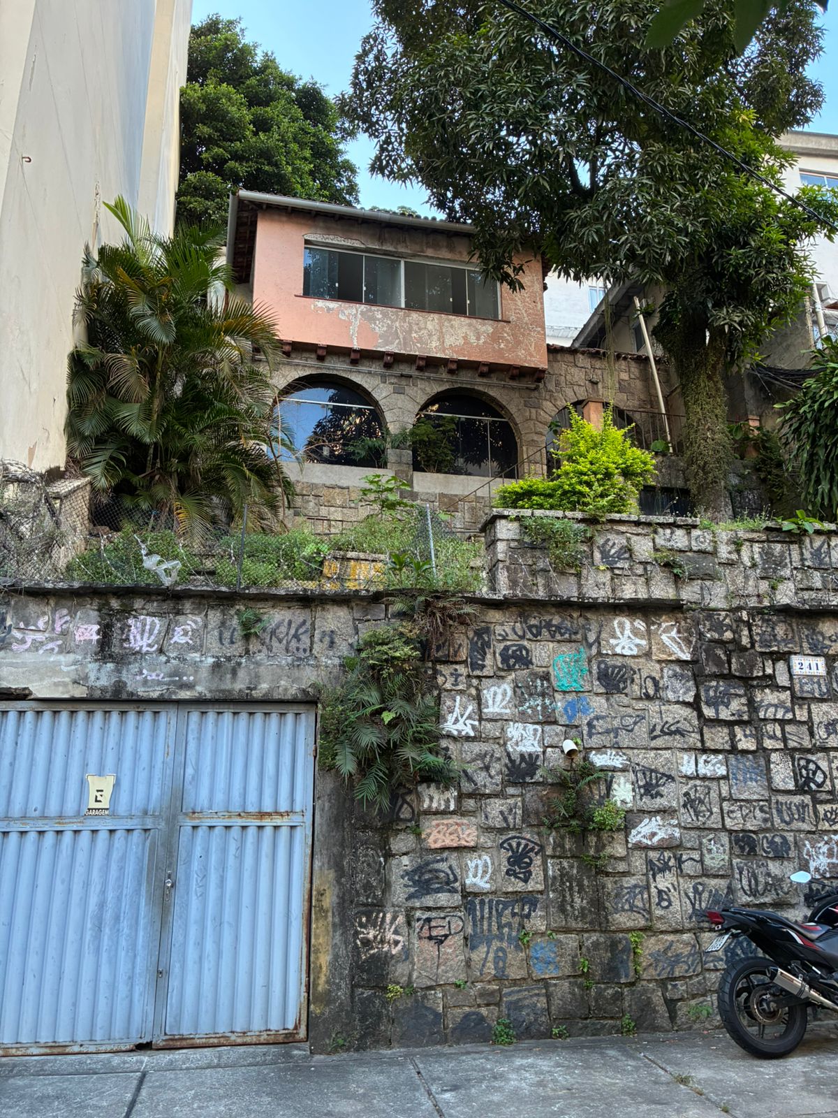 Praça Vereador Rocha Leão N.º 241 – Copacabana – Rio De Janeiro/RJ