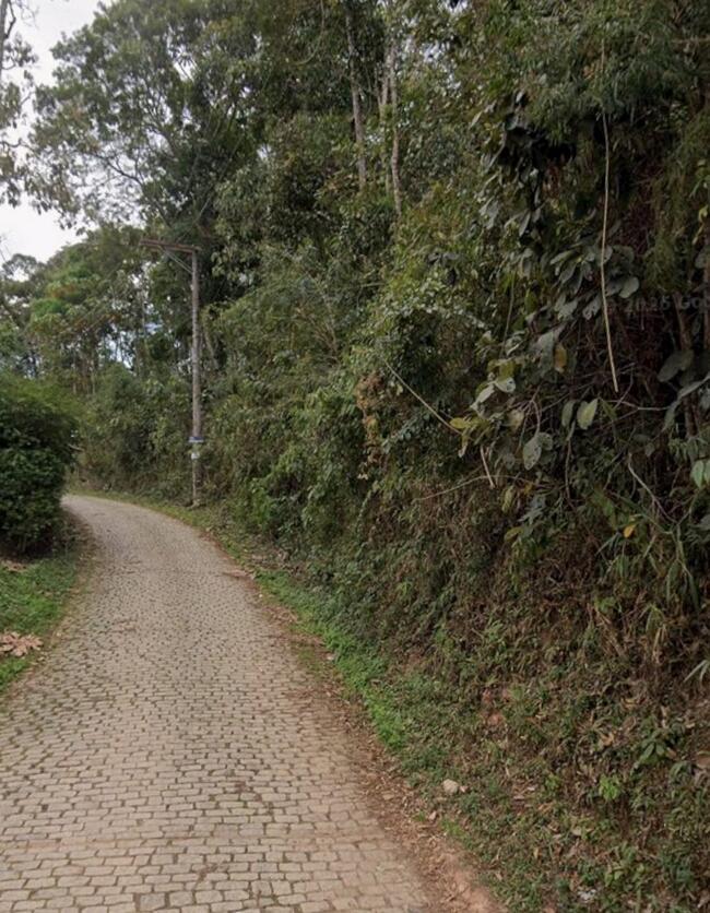 Estrada Raposo, Lote 35 Da Quadra B Do Loteamento Parque Do Imbuí – Imbuí – Teresópolis/RJ